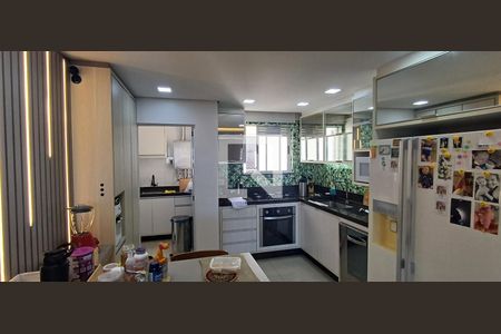 Cozinha de apartamento para alugar com 3 quartos, 135m² em Kobrasol, São José