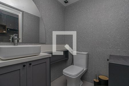 Banheiro Social de kitnet/studio para alugar com 1 quarto, 28m² em Liberdade, São Paulo