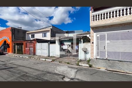 Fachada de casa à venda com 3 quartos, 182m² em Vila Hebe, São Paulo