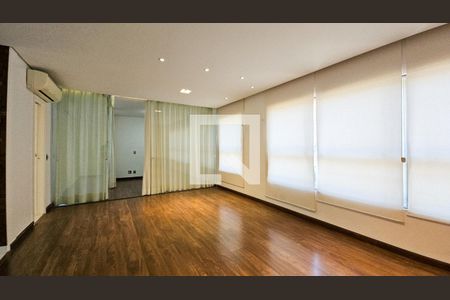 Sala de apartamento à venda com 2 quartos, 70m² em Usina Piratininga, São Paulo