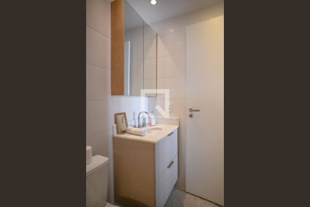 Banheiro da Suite de apartamento à venda com 2 quartos, 56m² em Vila Nair, São Paulo