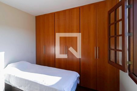 Quarto 1 de casa à venda com 6 quartos, 343m² em Itapoã, Belo Horizonte