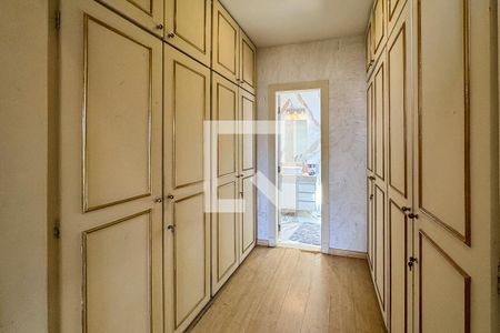 Closet do Quarto 2 de apartamento à venda com 4 quartos, 200m² em Funcionários, Belo Horizonte