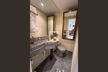 Lavabo de apartamento à venda com 4 quartos, 200m² em Funcionários, Belo Horizonte