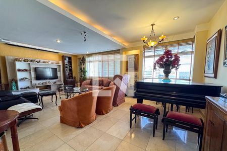 Sala de apartamento à venda com 4 quartos, 200m² em Funcionários, Belo Horizonte