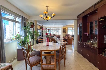 Sala de apartamento à venda com 4 quartos, 200m² em Funcionários, Belo Horizonte