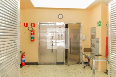 Hall Social de kitnet/studio à venda com 1 quarto, 38m² em Vila Buarque, São Paulo