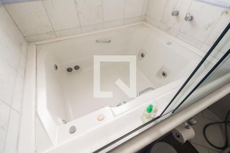 Banheiro Suíte  de casa à venda com 3 quartos, 200m² em Vila Aricanduva, São Paulo