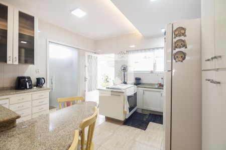 Cozinha  de casa à venda com 3 quartos, 200m² em Vila Aricanduva, São Paulo