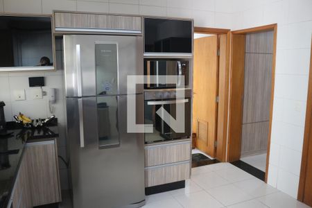 Cozinha de apartamento à venda com 3 quartos, 254m² em Santo Antônio, São Caetano do Sul
