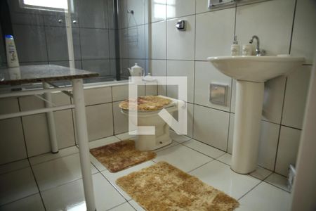 Banheiro da Suíte de casa à venda com 3 quartos, 212m² em Vila Santo Agostinho, São Bernardo do Campo