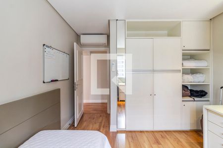 Quarto 1 de apartamento para alugar com 3 quartos, 175m² em Jardim Paulista, São Paulo