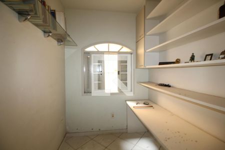 Quarto 1 de casa de condomínio à venda com 5 quartos, 240m² em Taquara, Rio de Janeiro