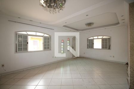 Sala de casa de condomínio à venda com 5 quartos, 240m² em Taquara, Rio de Janeiro