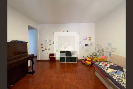 Sala de casa à venda com 3 quartos, 144m² em Vila Indiana, São Paulo