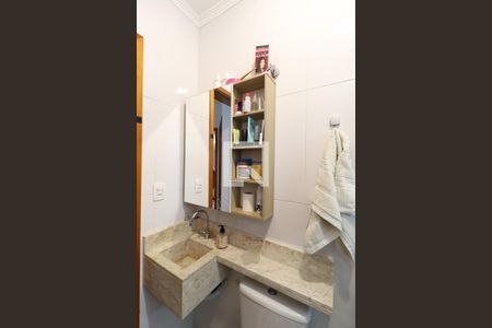 Banheiro de apartamento à venda com 3 quartos, 65m² em Vila Gustavo, São Paulo