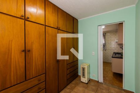 Quarto 2 de apartamento para alugar com 2 quartos, 52m² em Conjunto Habitacional Padre Manoel da Nobrega, São Paulo