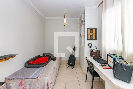 Quarto de apartamento à venda com 3 quartos, 81m² em Barreiro, Belo Horizonte