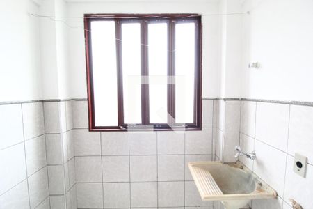 Cozinha e Área de Serviço de apartamento para alugar com 2 quartos, 50m² em Santa Mônica, Uberlândia