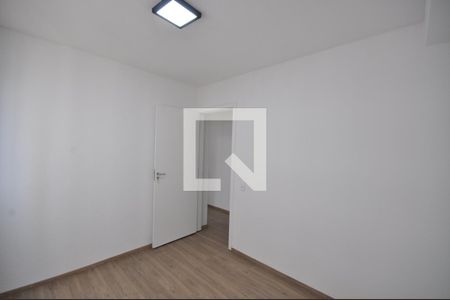 Quarto 1 de apartamento para alugar com 2 quartos, 42m² em Vila Santos, São Paulo
