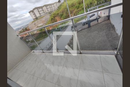 Varanda de casa para alugar com 3 quartos, 100m² em Arvoredo II, Contagem