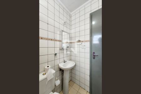 Banheiro  de apartamento para alugar com 2 quartos, 52m² em Jardim Valdibia, São Bernardo do Campo