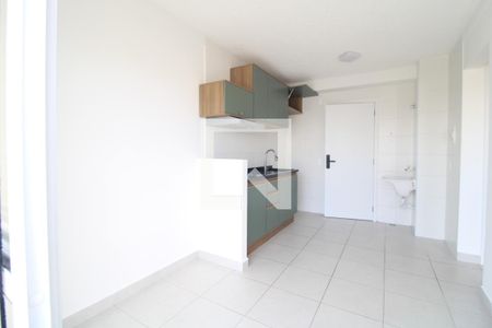 Sala/Cozinha de apartamento à venda com 2 quartos, 36m² em Socorro, São Paulo