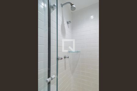 Banheiro de apartamento para alugar com 1 quarto, 36m² em Itaim Bibi, São Paulo