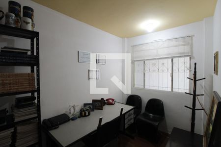 Casa à venda com 551m², 5 quartos e 6 vagasEscritório 2