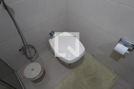 Casa à venda com 551m², 5 quartos e 6 vagasBanheiro Social