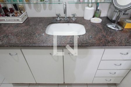 Casa à venda com 551m², 5 quartos e 6 vagasBanheiro da Suite 1