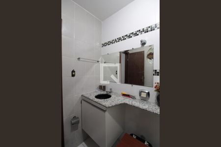 Casa à venda com 551m², 5 quartos e 6 vagasBanheiro da Suite 4