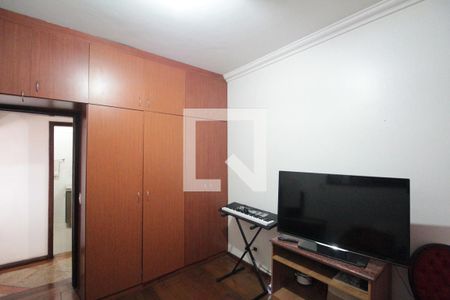 Casa à venda com 551m², 5 quartos e 6 vagasQuarto