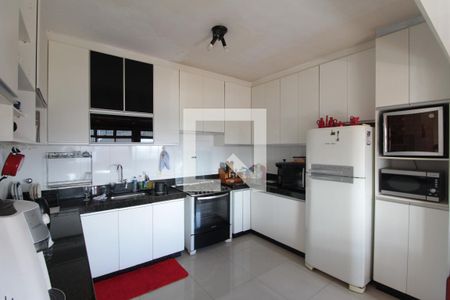 Casa à venda com 551m², 5 quartos e 6 vagasCozinha