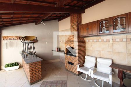 Casa à venda com 551m², 5 quartos e 6 vagasÁrea Gourmet