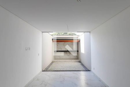 Quintal de casa à venda com 3 quartos, 140m² em Parque São Lucas, São Paulo