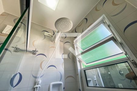 Banheiro de apartamento para alugar com 1 quarto, 33m² em Liberdade, São Paulo