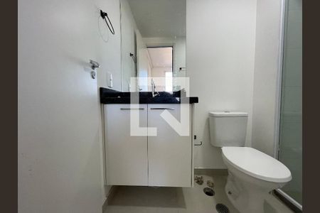 Banheiro da Suíte de apartamento para alugar com 1 quarto, 24m² em Vila Lageado, São Paulo