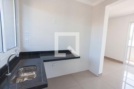Cozinha de apartamento para alugar com 2 quartos, 54m² em Nova Uberlândia, Uberlândia
