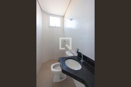 Banheiro da Suíte de apartamento para alugar com 2 quartos, 54m² em Nova Uberlândia, Uberlândia