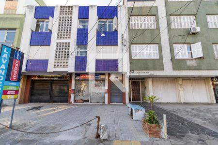 Fachada de apartamento à venda com 1 quarto, 36m² em Azenha, Porto Alegre