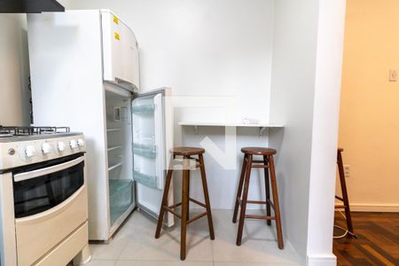 Cozinha e Área de Serviço de apartamento à venda com 1 quarto, 36m² em Azenha, Porto Alegre