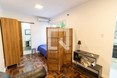 Sala/Quarto de apartamento à venda com 1 quarto, 36m² em Azenha, Porto Alegre