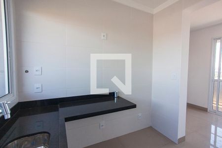 Cozinha de apartamento para alugar com 2 quartos, 54m² em Nova Uberlândia, Uberlândia