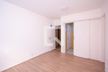 Sala de apartamento para alugar com 2 quartos, 48m² em Santa Rosa, Niterói