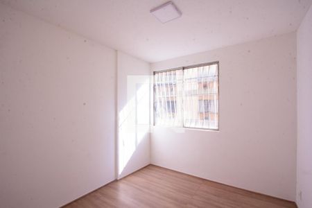Quarto 2 de apartamento para alugar com 2 quartos, 48m² em Santa Rosa, Niterói