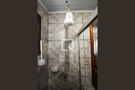 Banheiro de casa à venda com 2 quartos, 100m² em Vila Assunção, Porto Alegre