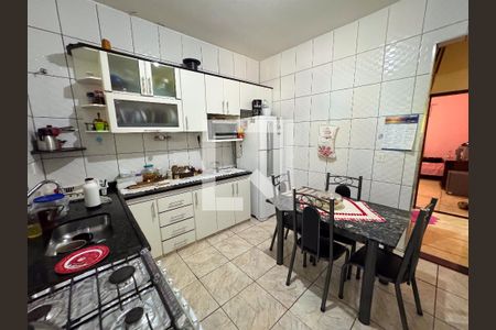Cozinha de casa à venda com 4 quartos, 475m² em Jardim Riacho das Pedras, Contagem