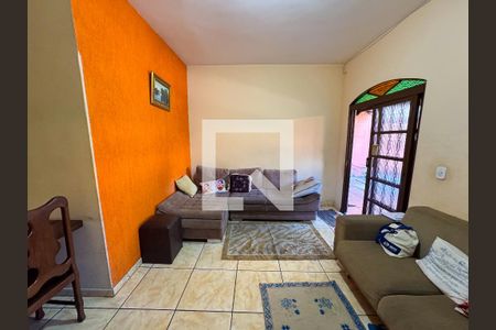 Sala de casa à venda com 4 quartos, 475m² em Jardim Riacho das Pedras, Contagem