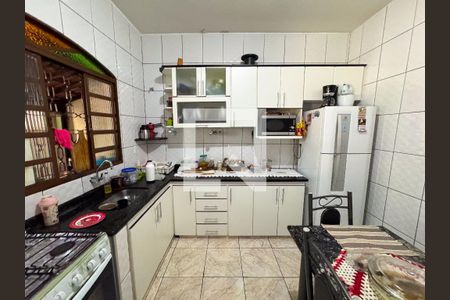 Cozinha de casa à venda com 4 quartos, 475m² em Jardim Riacho das Pedras, Contagem